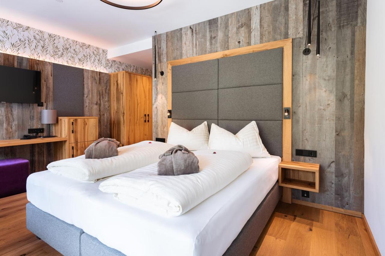 Hotel Lohningerhof Maria Alm am Steinernen Meer Kamer foto