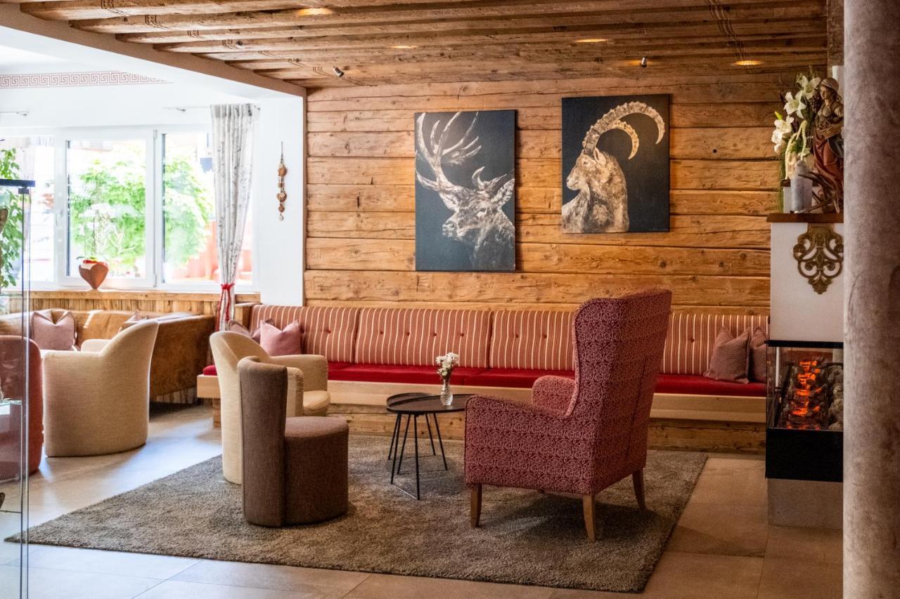 Hotel Lohningerhof Maria Alm am Steinernen Meer Buitenkant foto