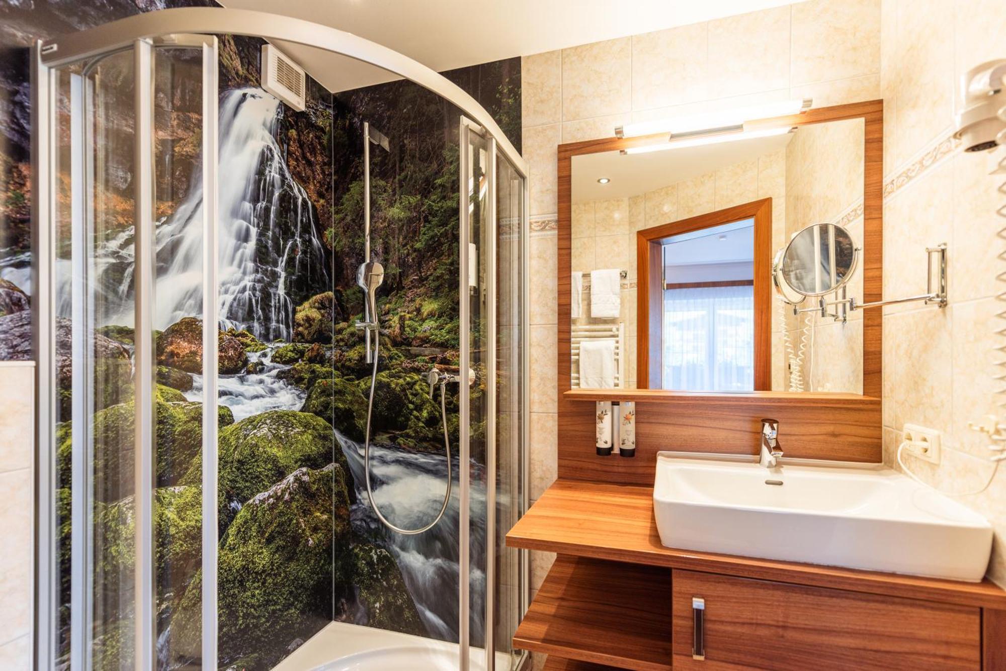 Hotel Lohningerhof Maria Alm am Steinernen Meer Kamer foto