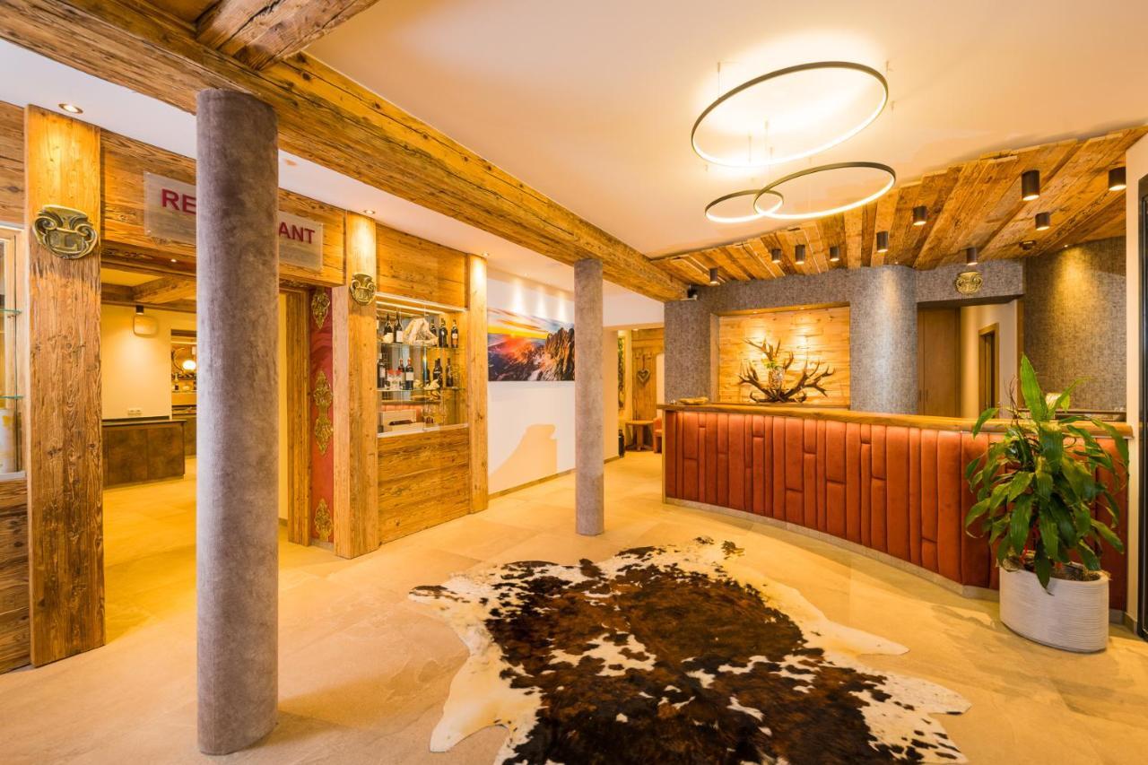 Hotel Lohningerhof Maria Alm am Steinernen Meer Buitenkant foto